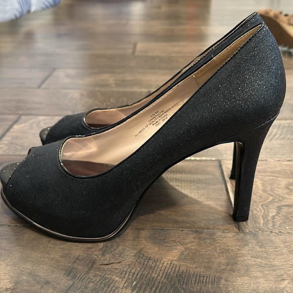 Nine West Sparkle Platform Pumps - Picture 2 of 5